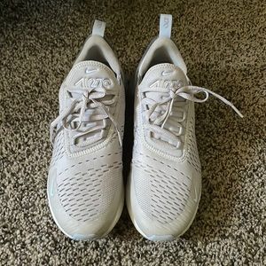Nike 270s Running shoes